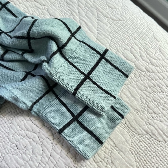 Loft Button Down Cardigan Medium - Picture 4 of 5